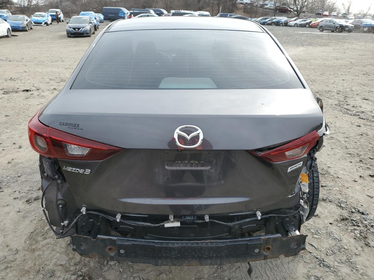 2017 Mazda 3 - Image 6