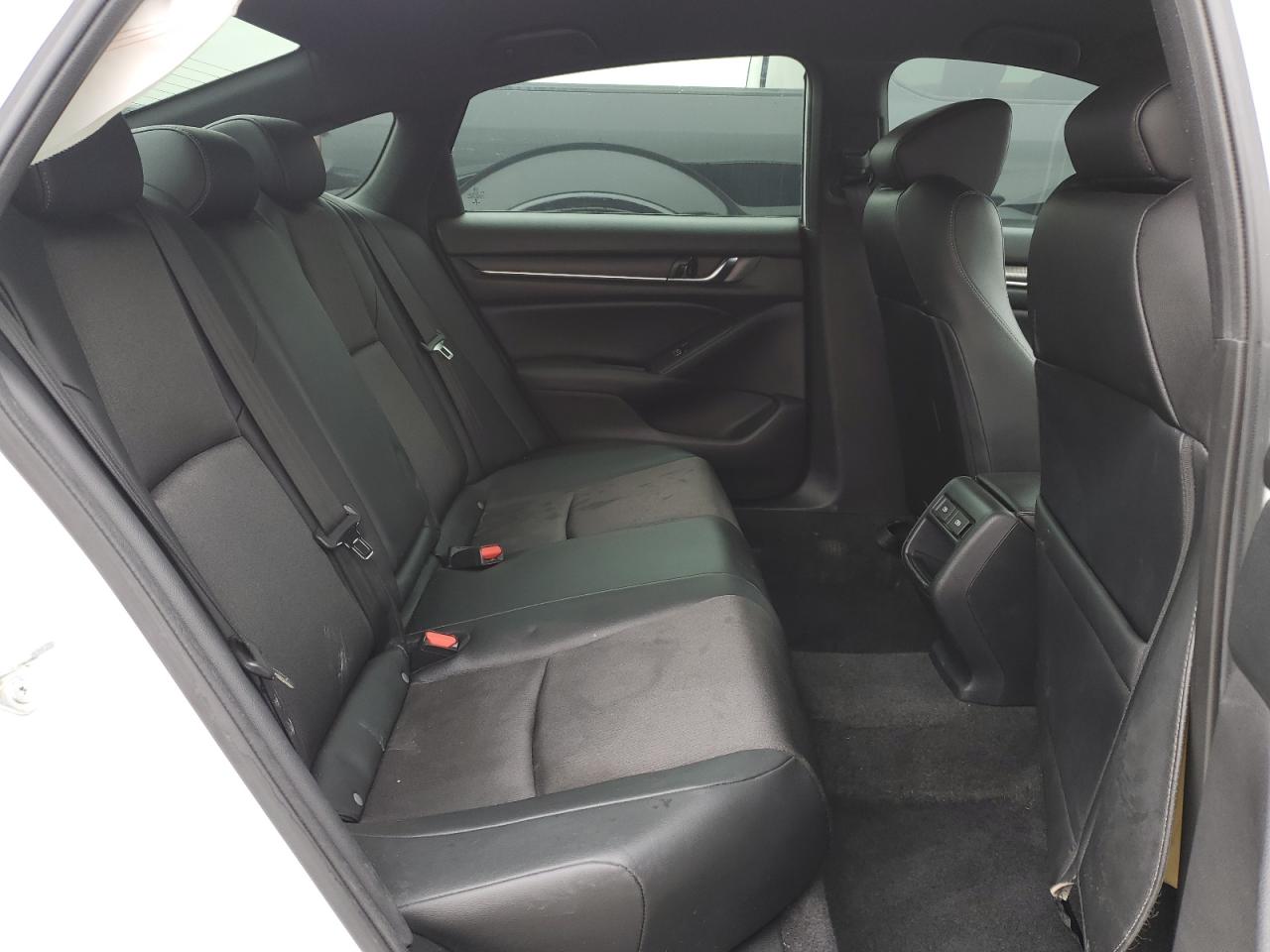 2022 Honda Accord - Image 11