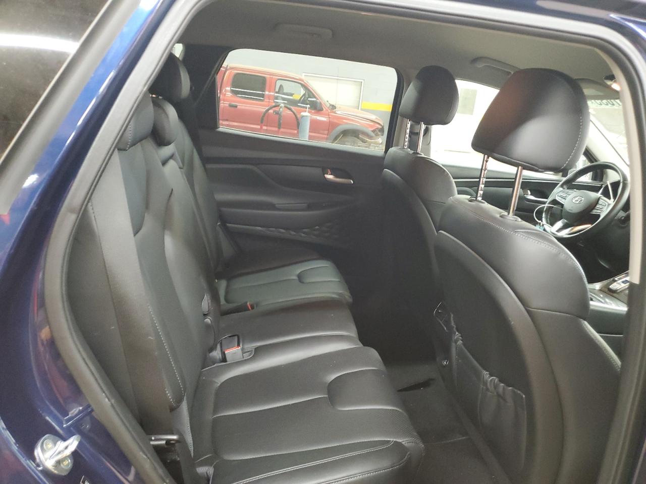 2023 Hyundai Santa Fe - Image 11