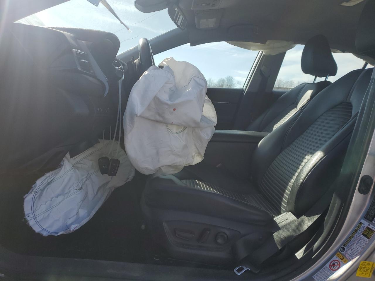 2019 Toyota Camry - Image 7