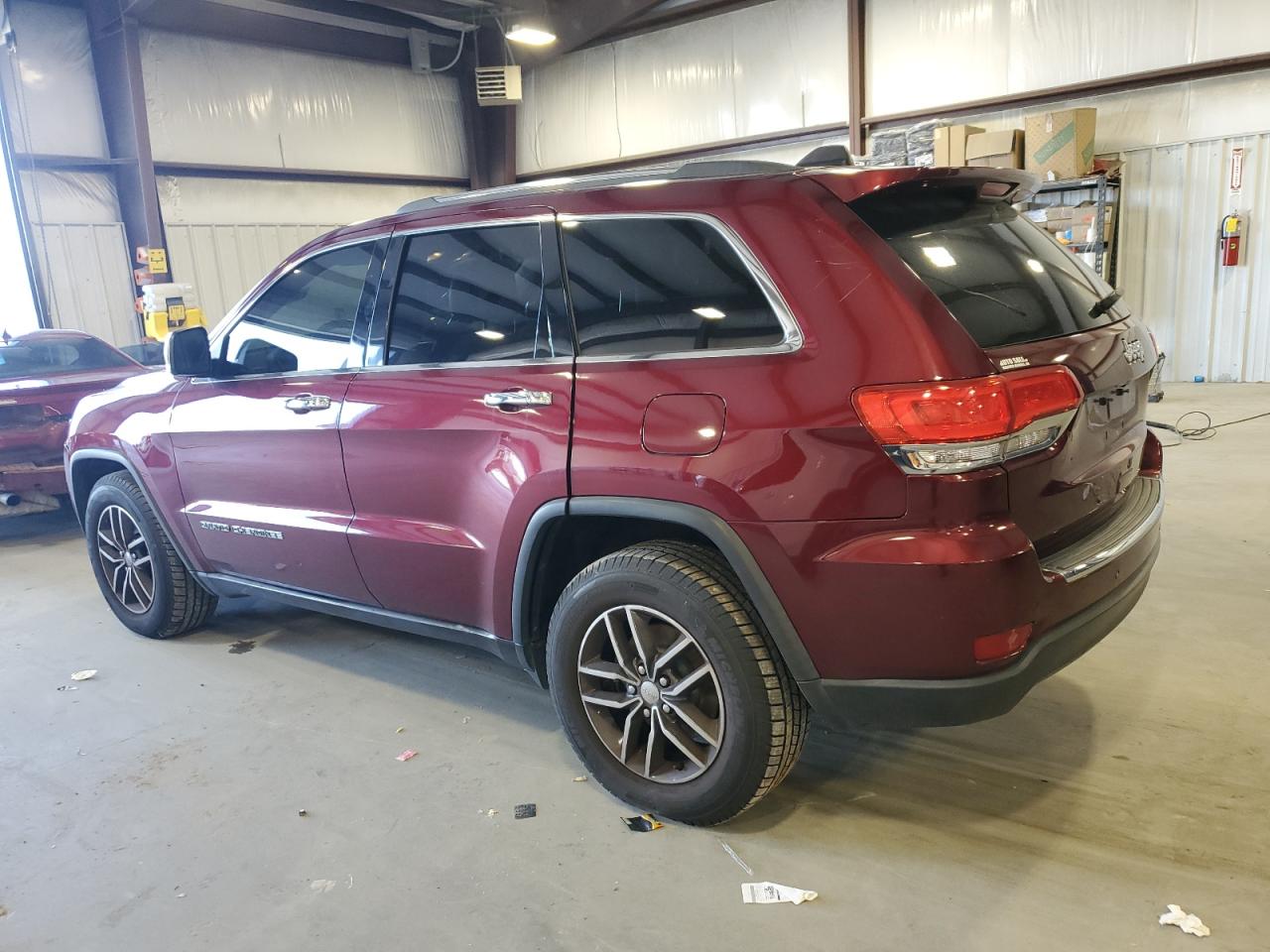 2017 Jeep Grand Cherokee - Image 2
