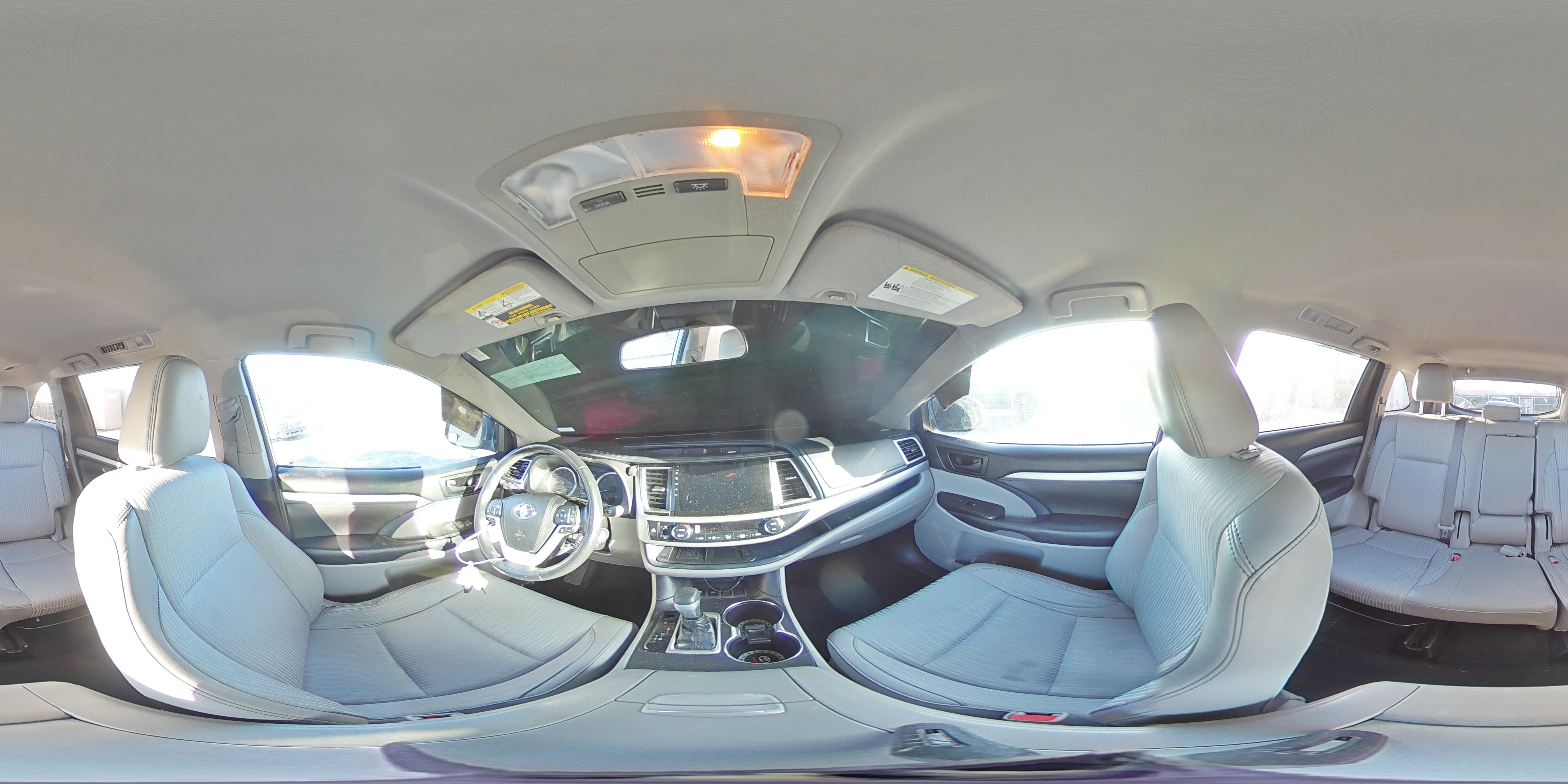 2018 Toyota Highlander - Image 15