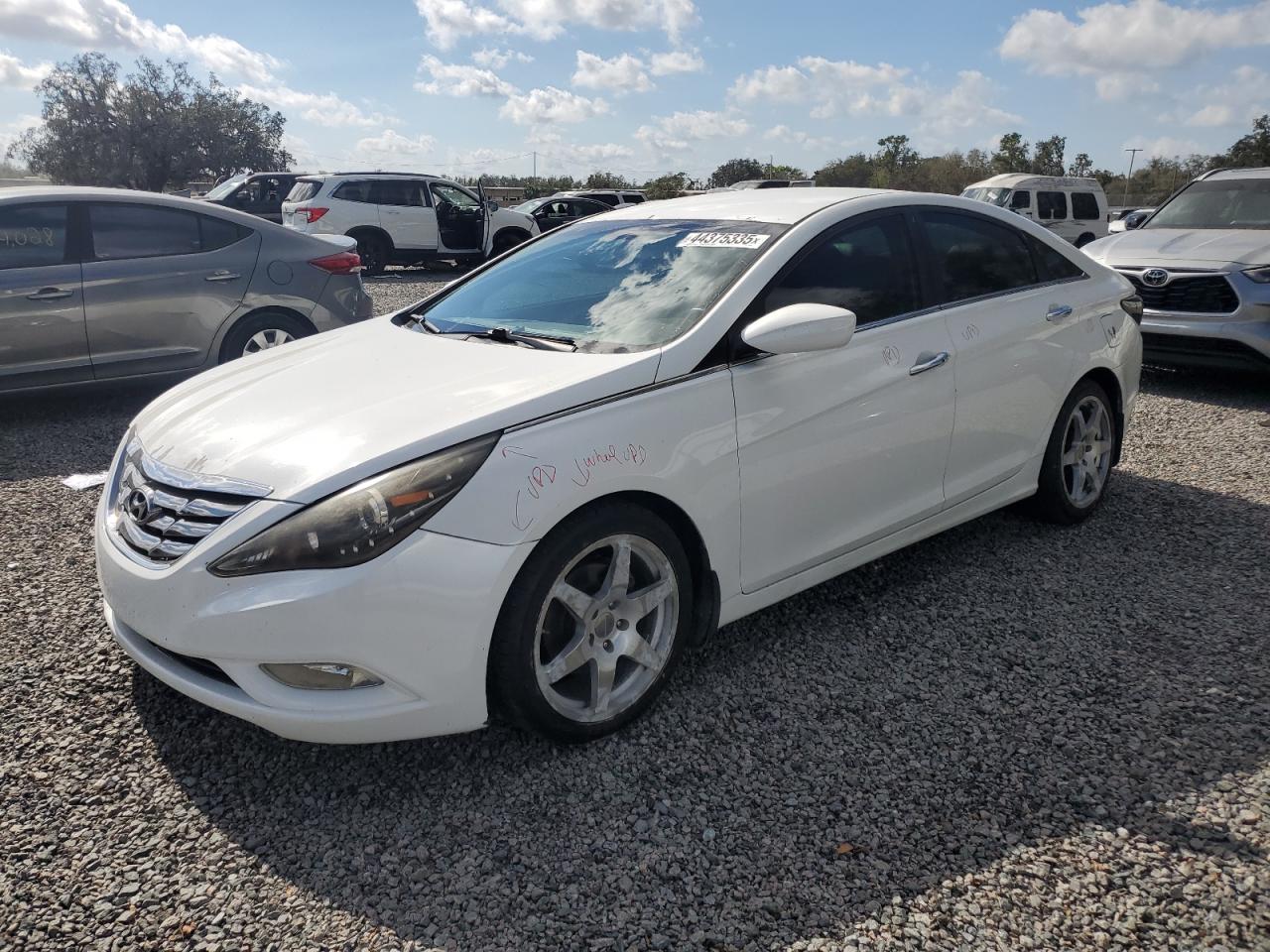 2013 Hyundai Sonata - Image 1