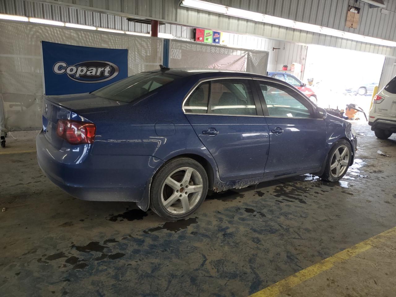 2009 Volkswagen Jetta - Image 3