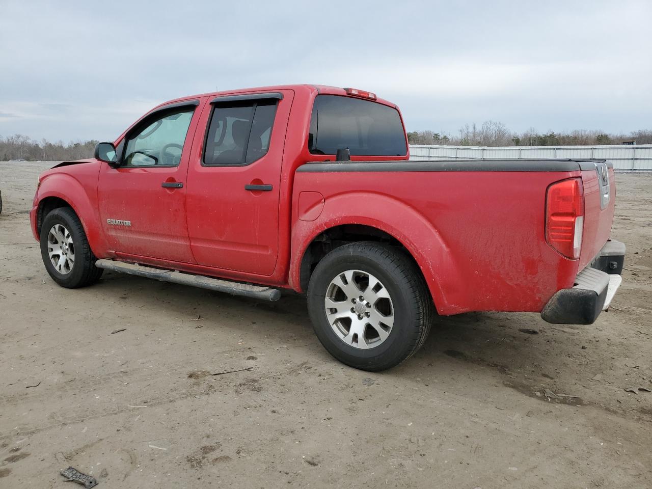 2011 Suzuki Equator - Image 2