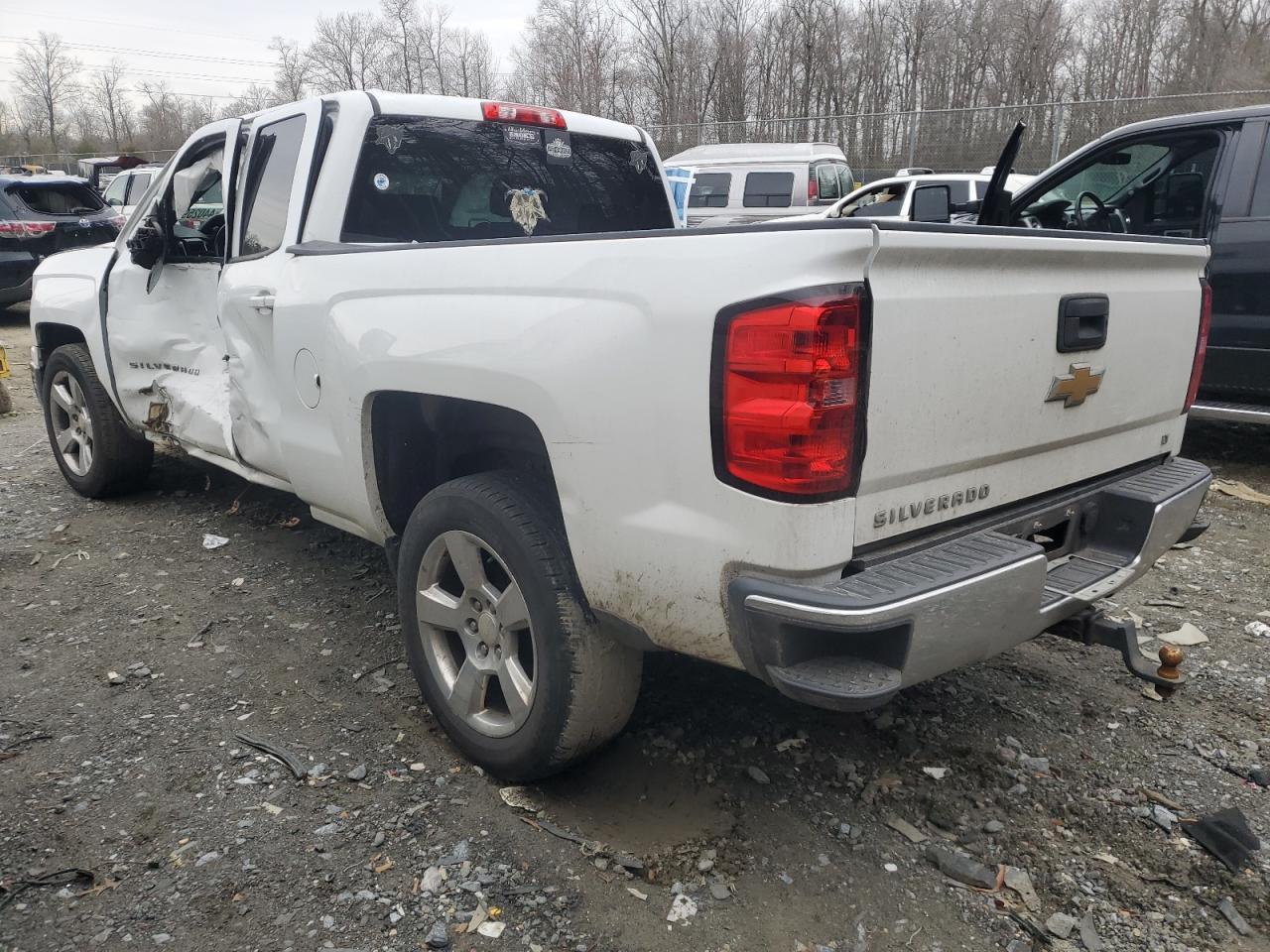 2014 Chevrolet Silverado - Image 2