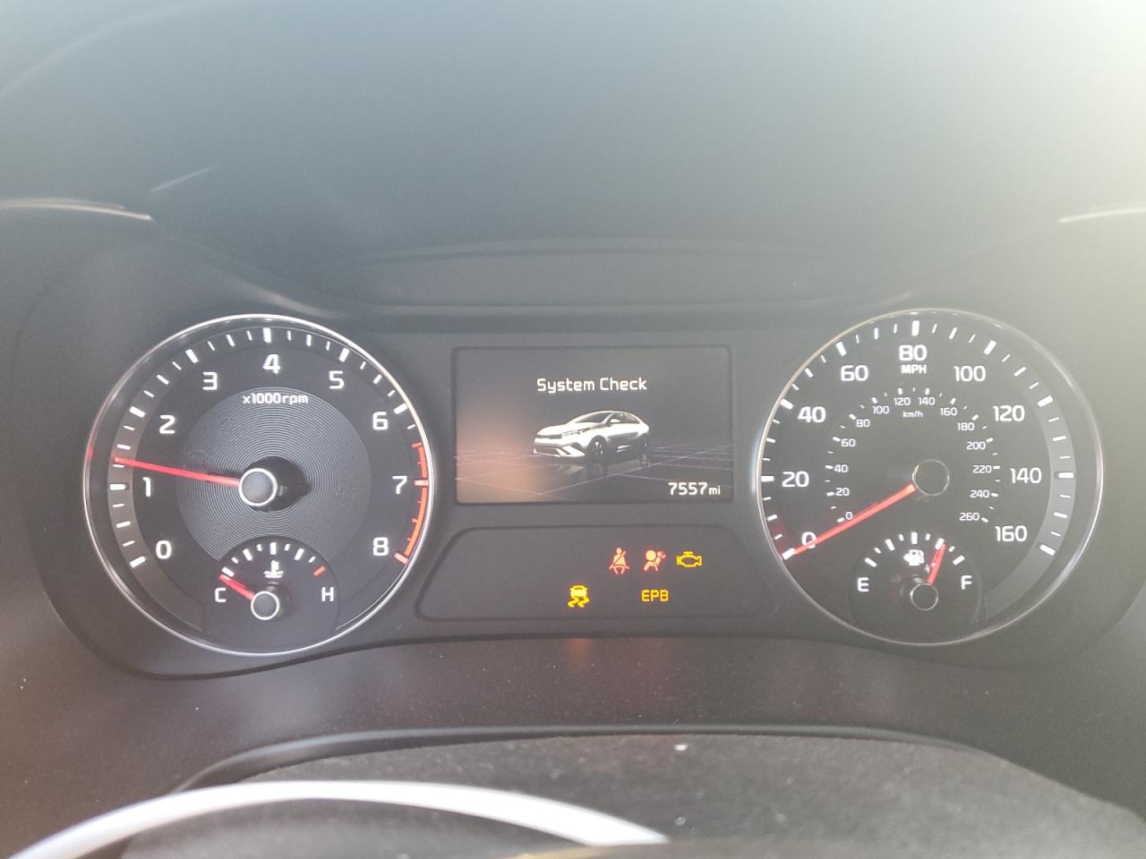 2024 Kia Forte - Image 9