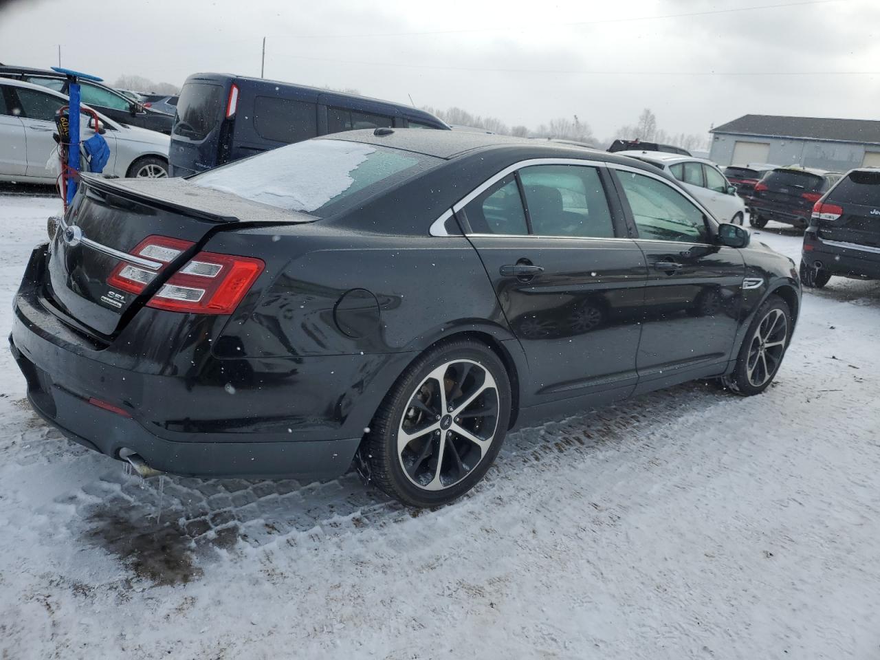 2014 Ford Taurus - Image 3