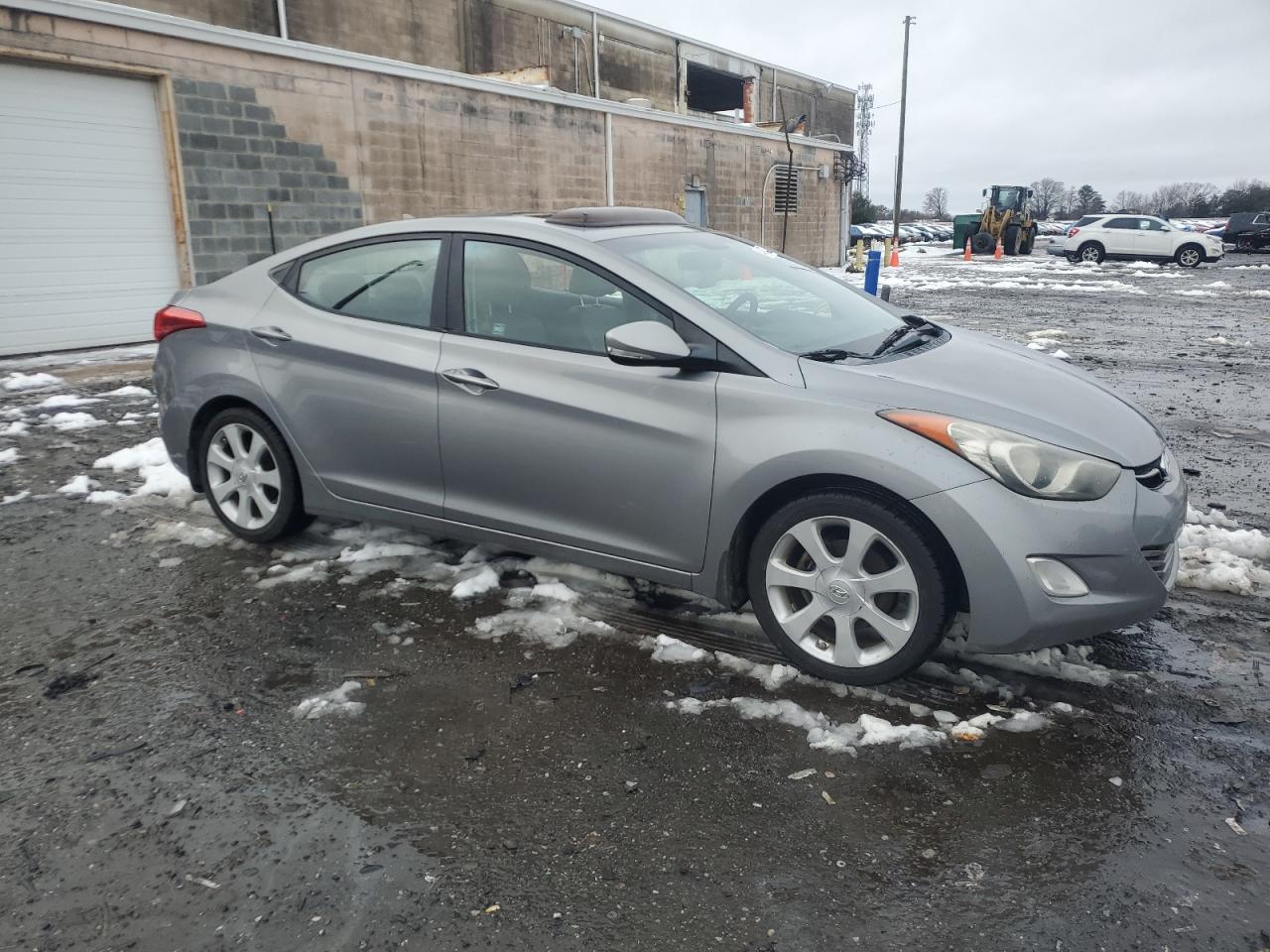 2012 Hyundai Elantra - Image 4