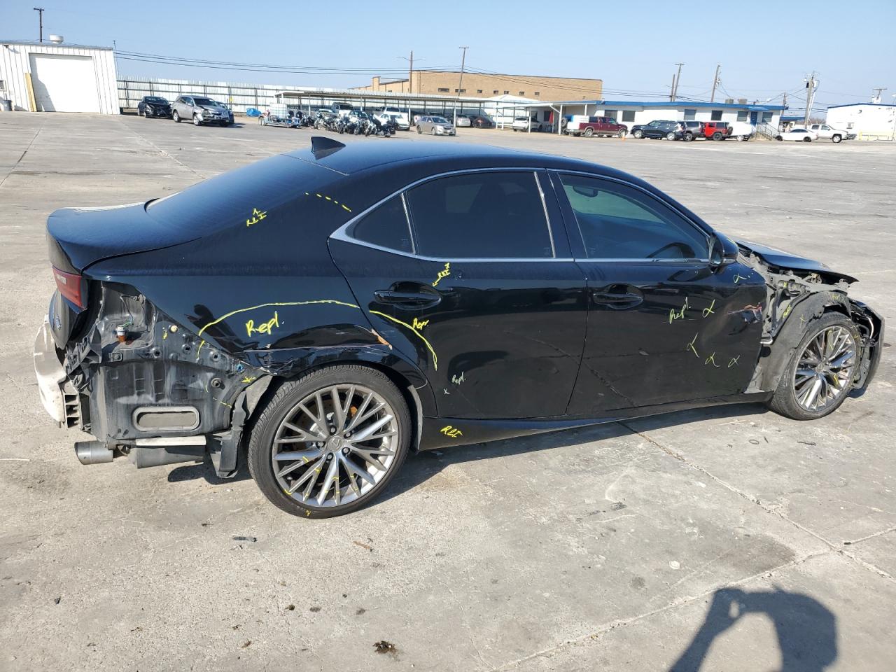 2014 Lexus IS - Image 3