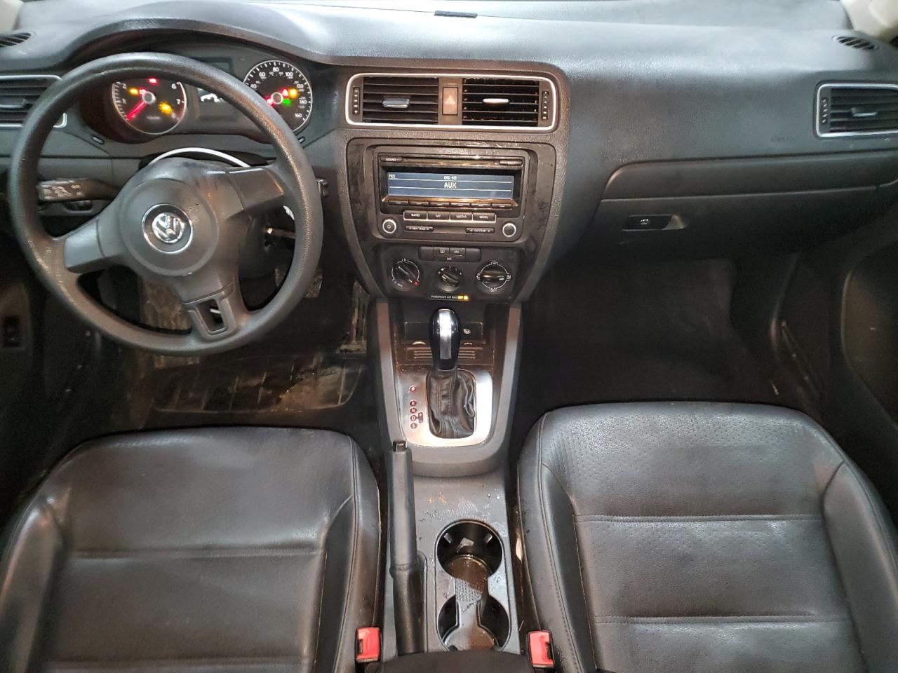 2014 Volkswagen Jetta - Image 8