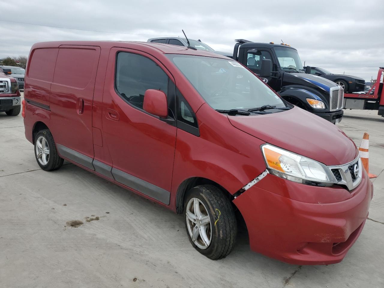 2013 Nissan NV - Image 4