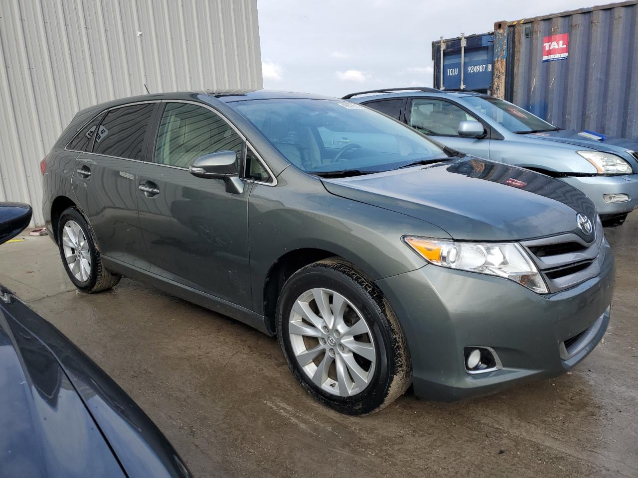 2014 Toyota Venza - Image 4