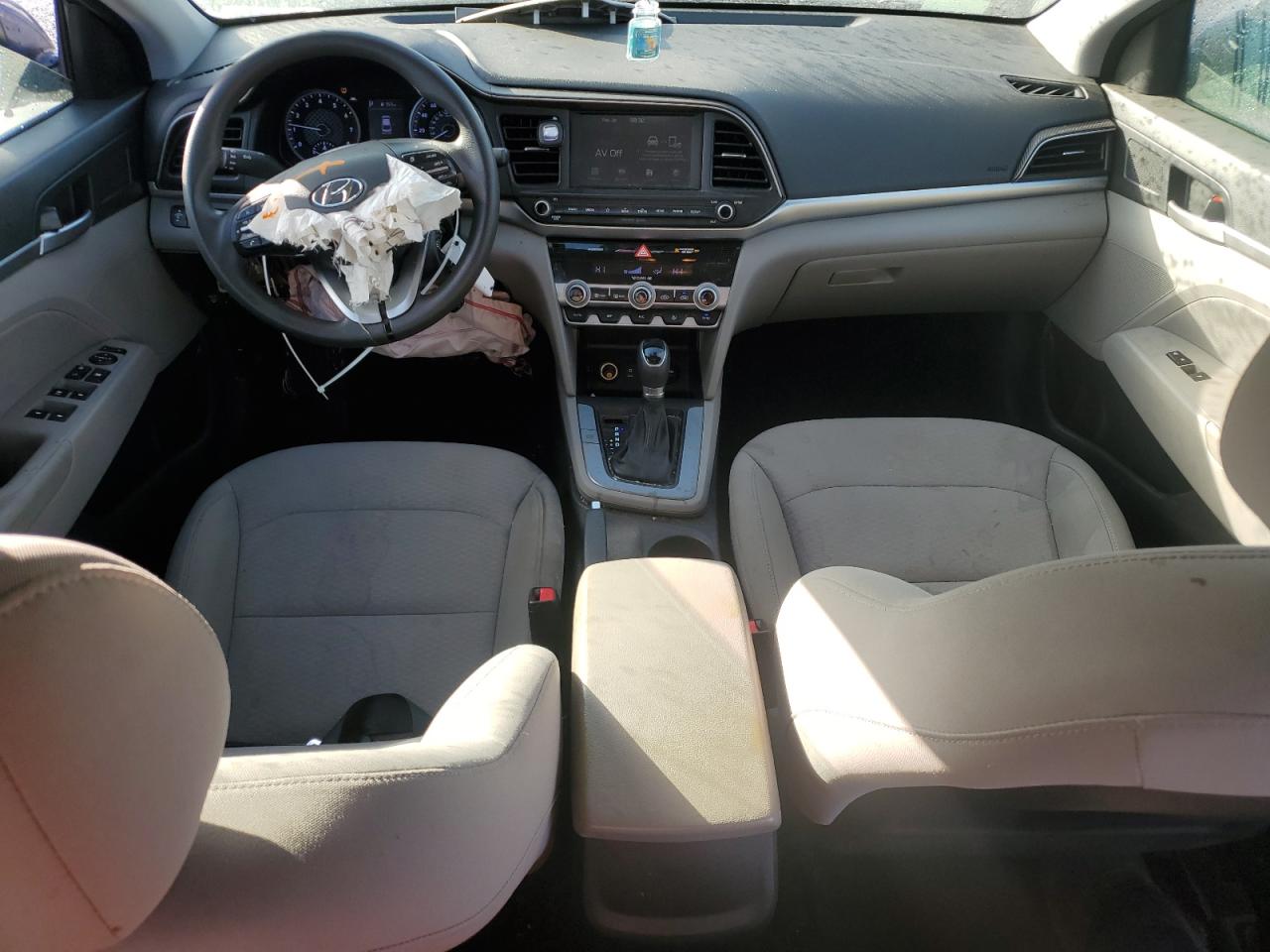 2020 Hyundai Elantra - Image 8