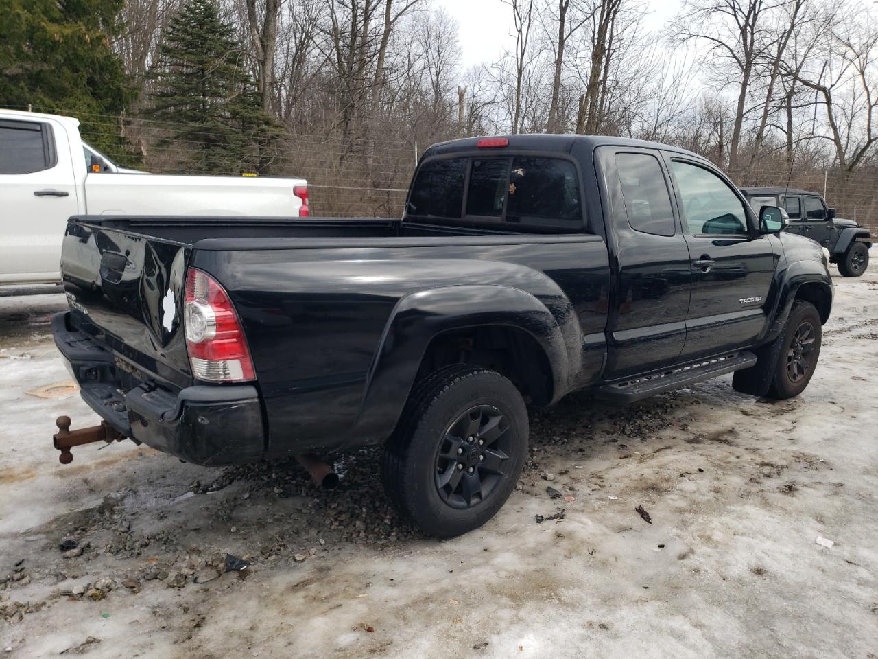 2014 Toyota Tacoma - Image 3