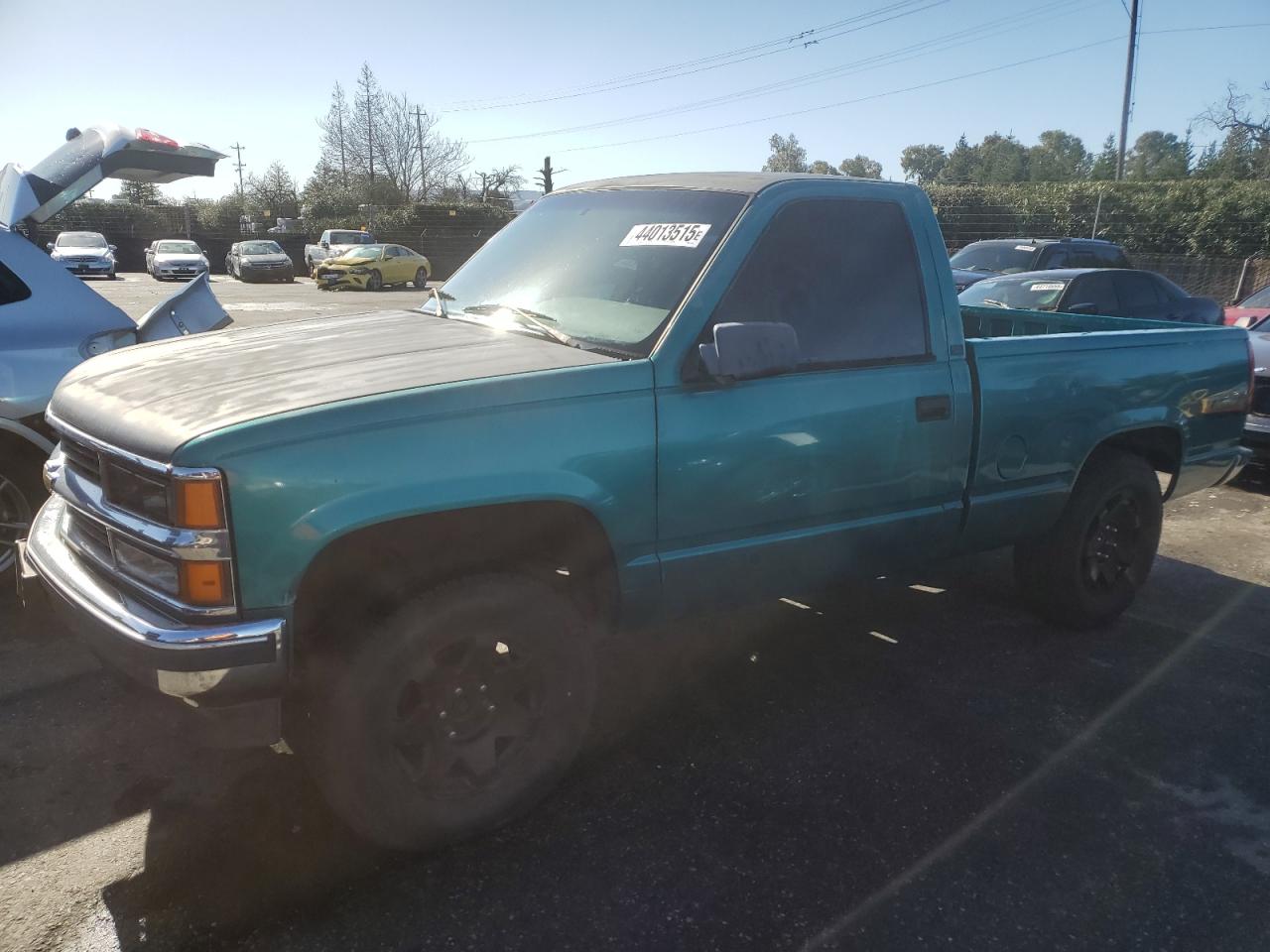 1995 Chevrolet GMT-400 - Image 1