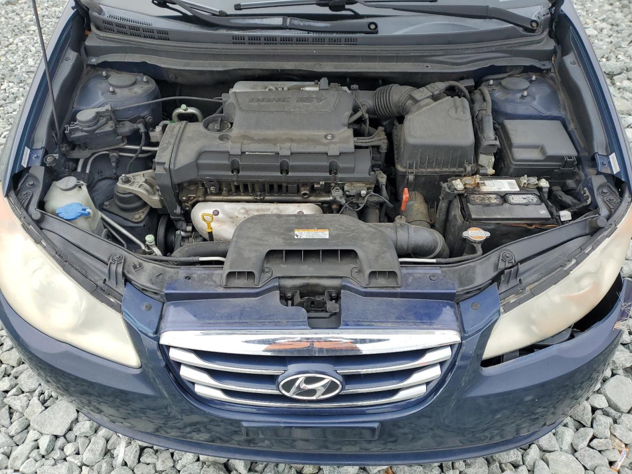 2010 Hyundai Elantra - Image 12