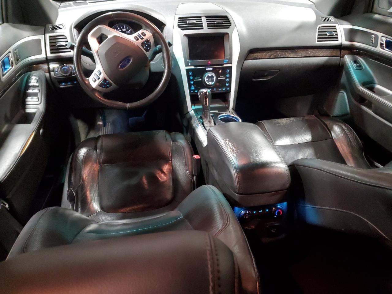 2013 Ford Explorer - Image 8