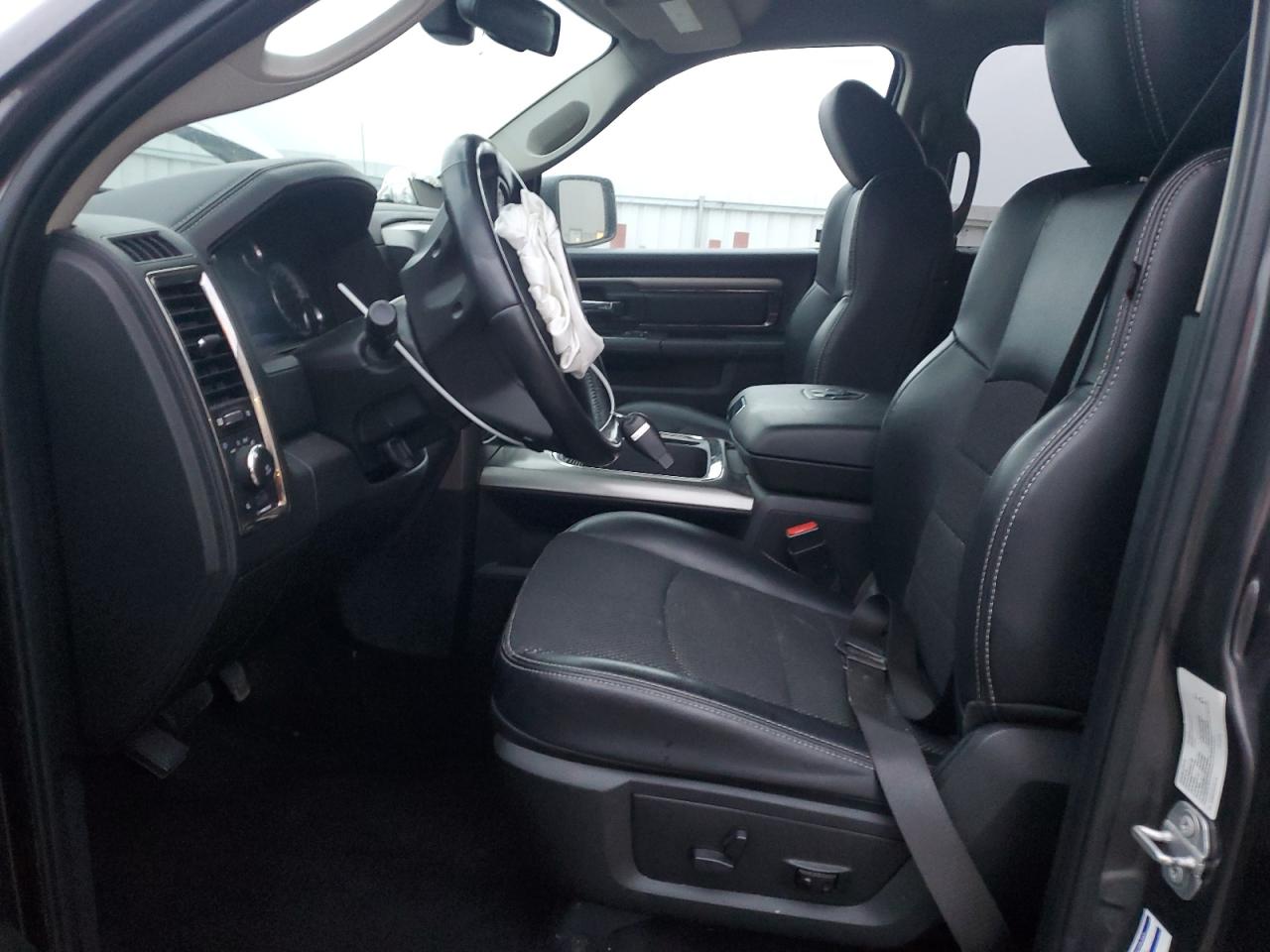 2018 RAM 1500 - Image 7