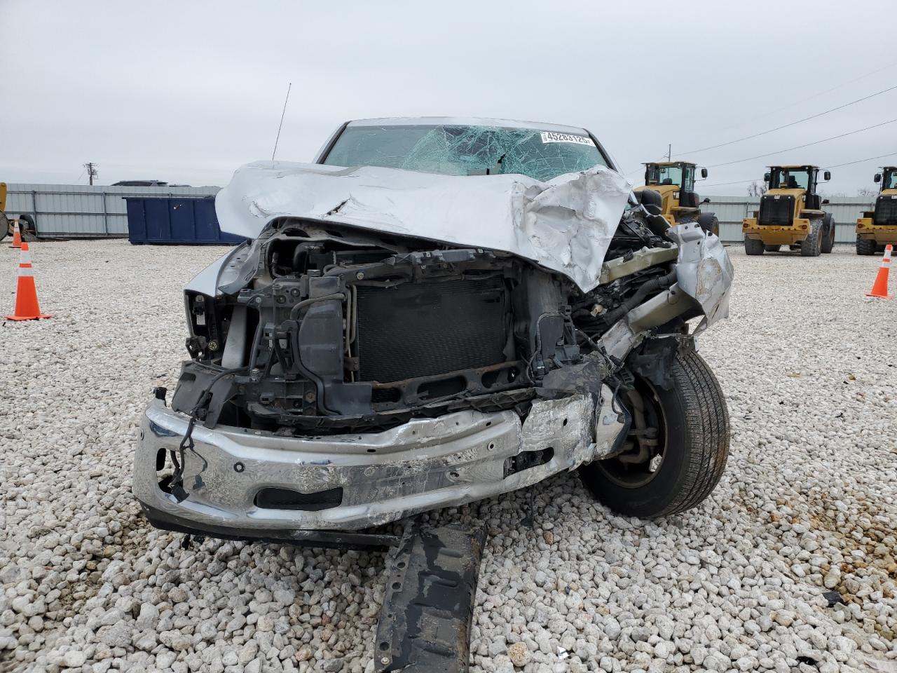 2015 RAM 1500 - Image 5