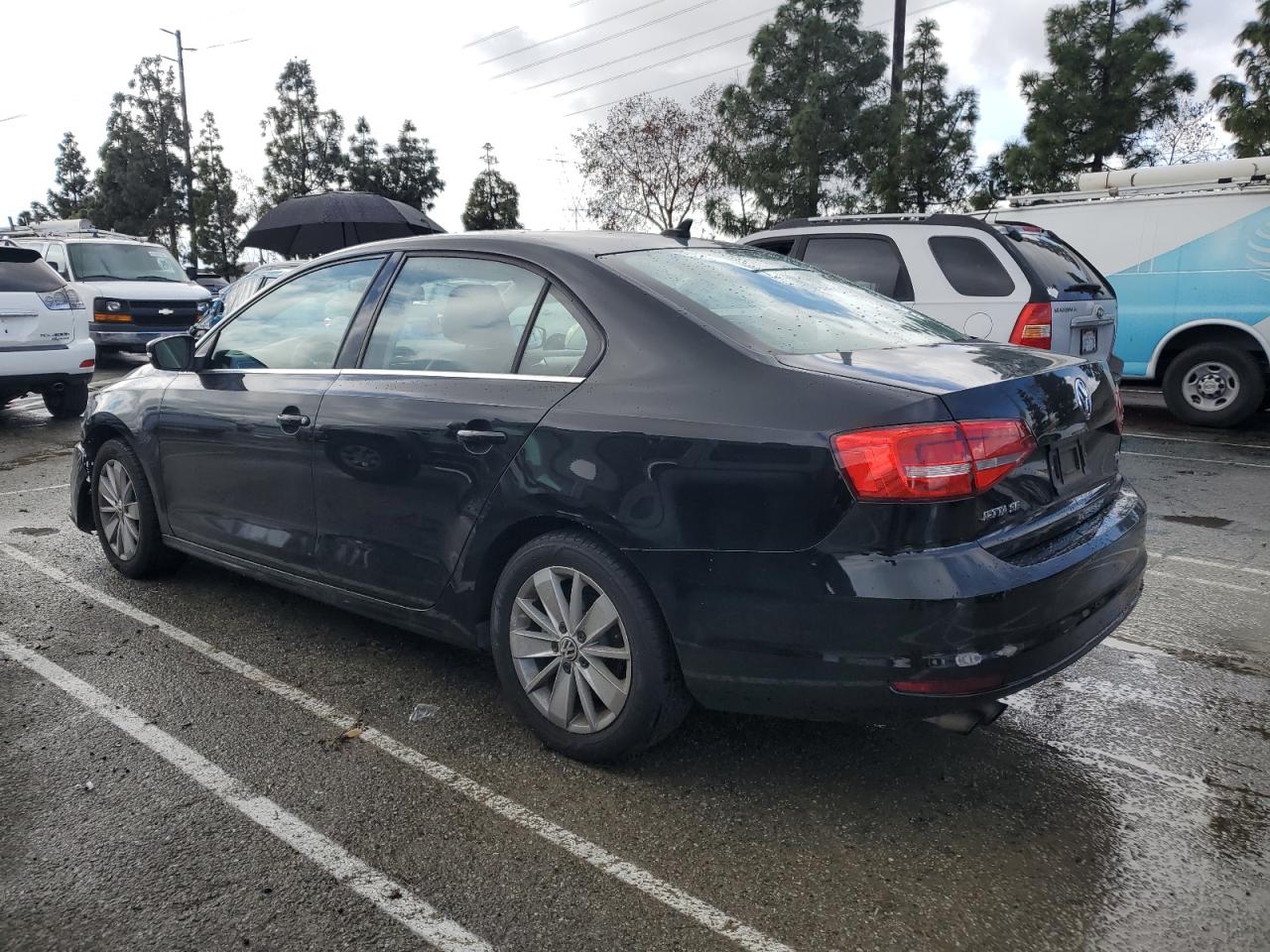 2015 Volkswagen Jetta - Image 2