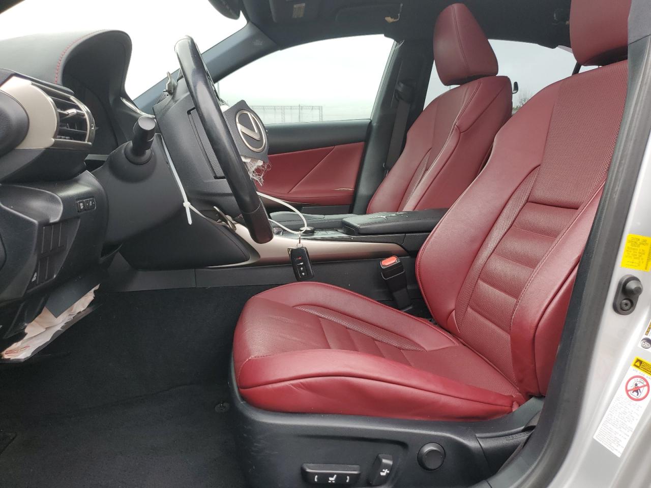 2015 Lexus IS - Image 7