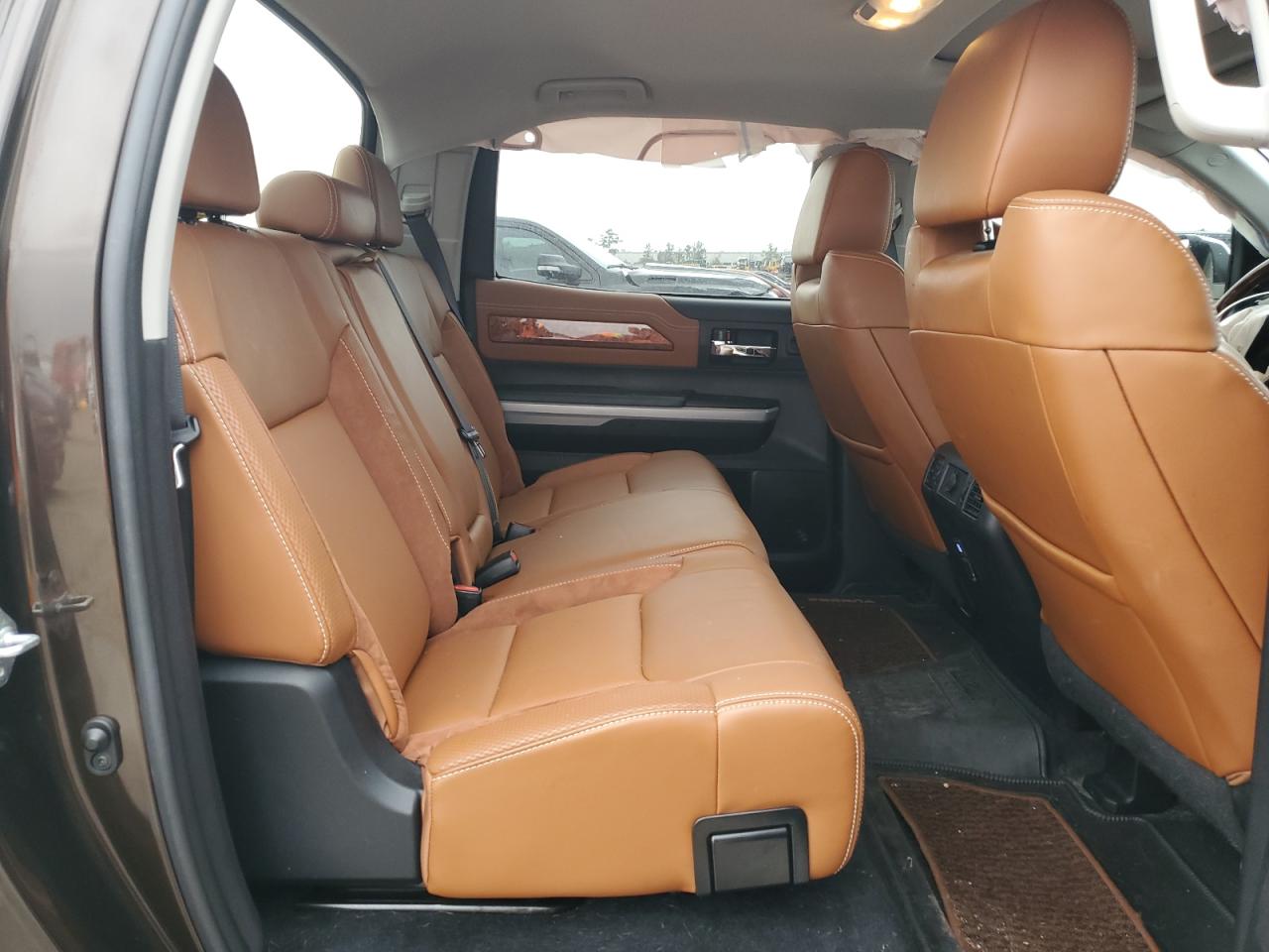 2021 Toyota Tundra - Image 10
