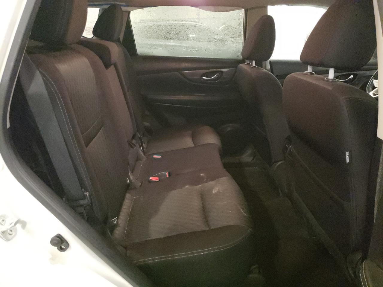 2018 Nissan Rogue - Image 12