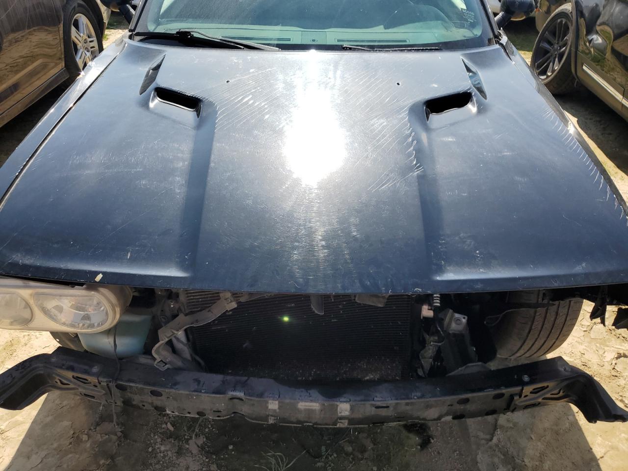 2014 Dodge Challenger - Image 12
