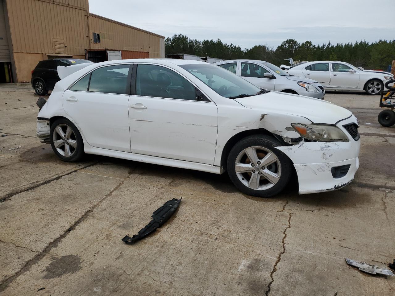 2011 Toyota Camry - Image 4