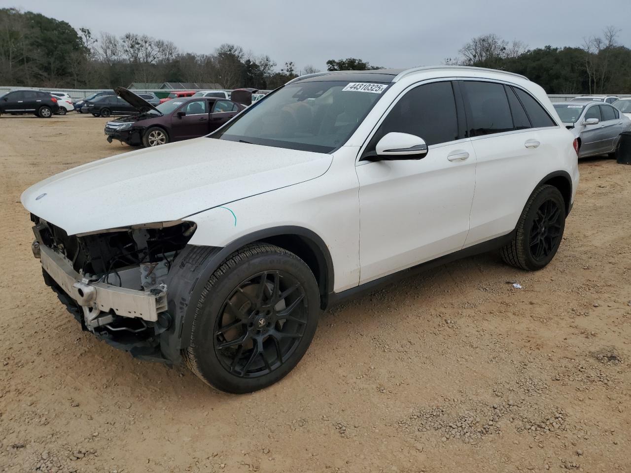 2016 Mercedes-Benz GLC - Image 1