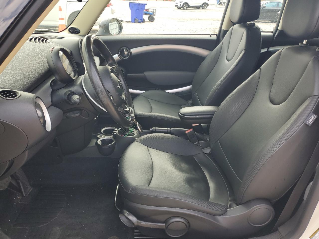 2011 MINI Cooper - Image 7