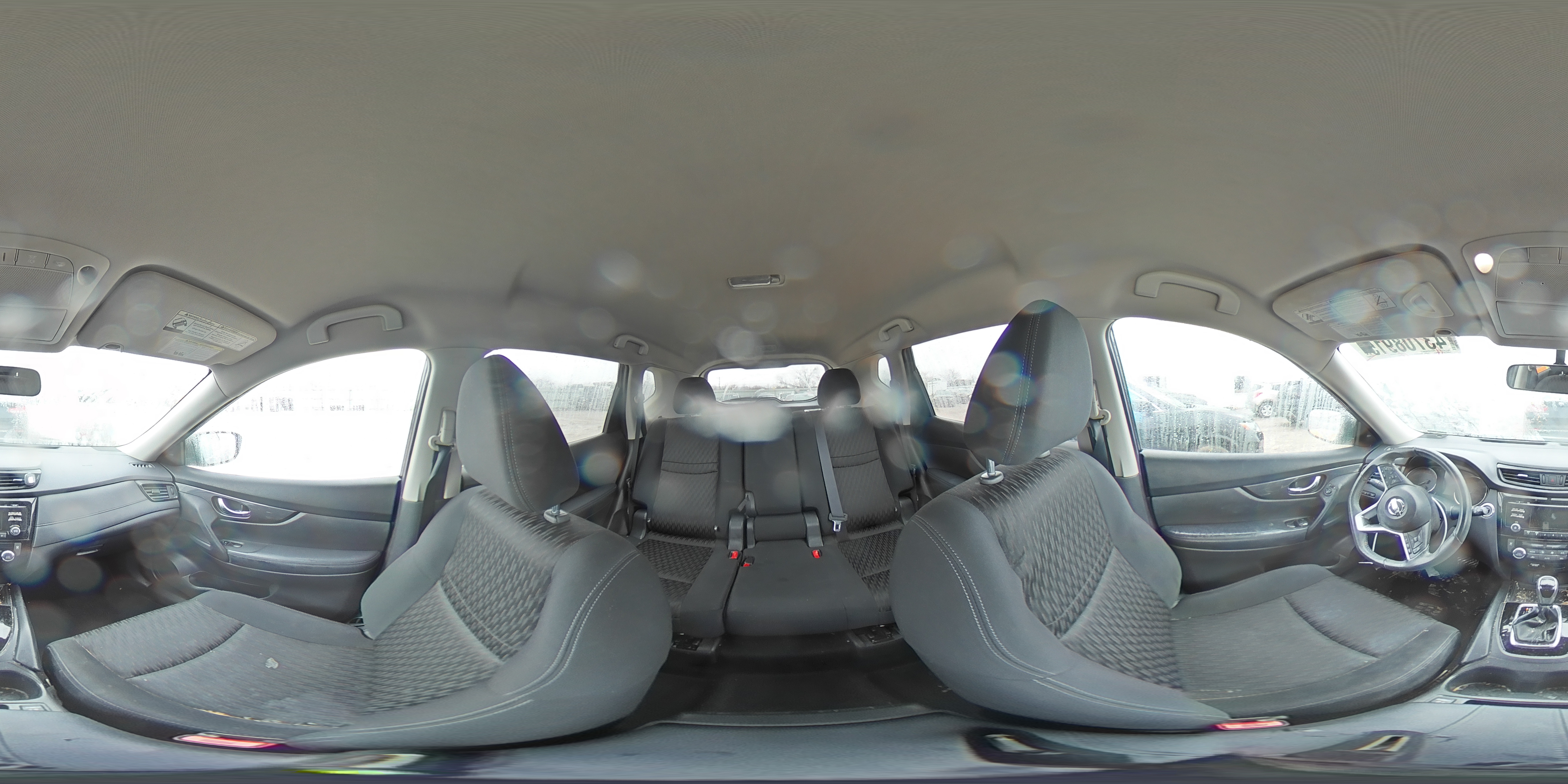 2017 Nissan Rogue - Image 14