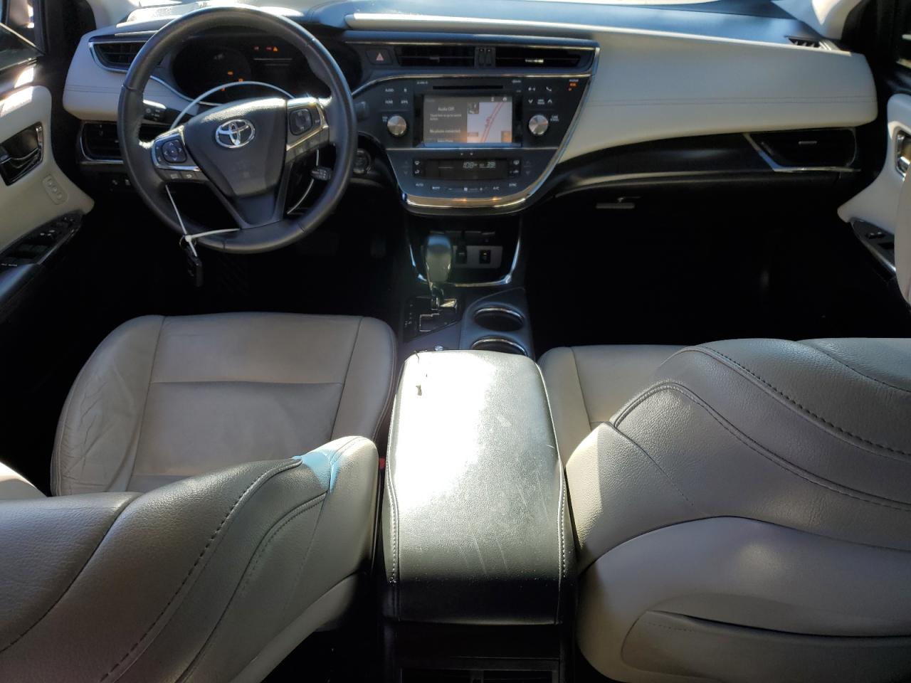 2017 Toyota Avalon - Image 8