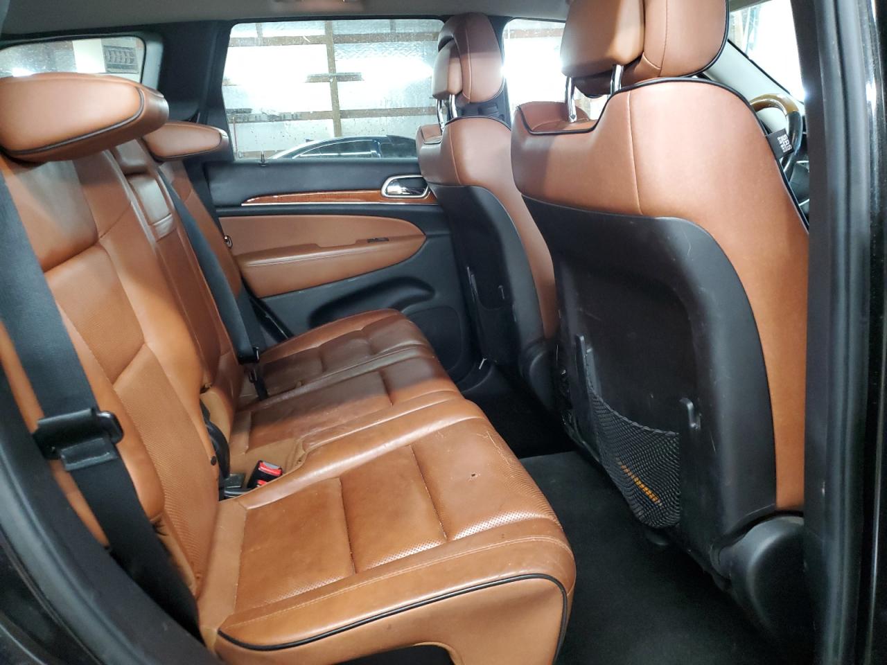 2012 Jeep Grand Cherokee - Image 11