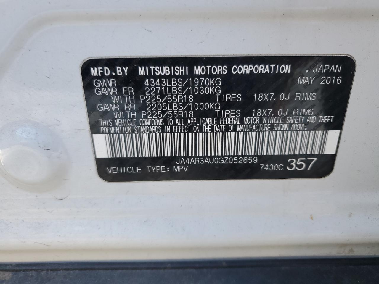2016 Mitsubishi Outlander - Image 13