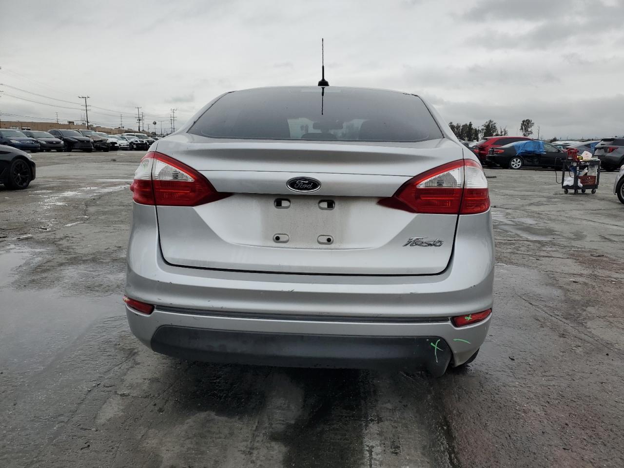2016 Ford Fiesta - Image 6