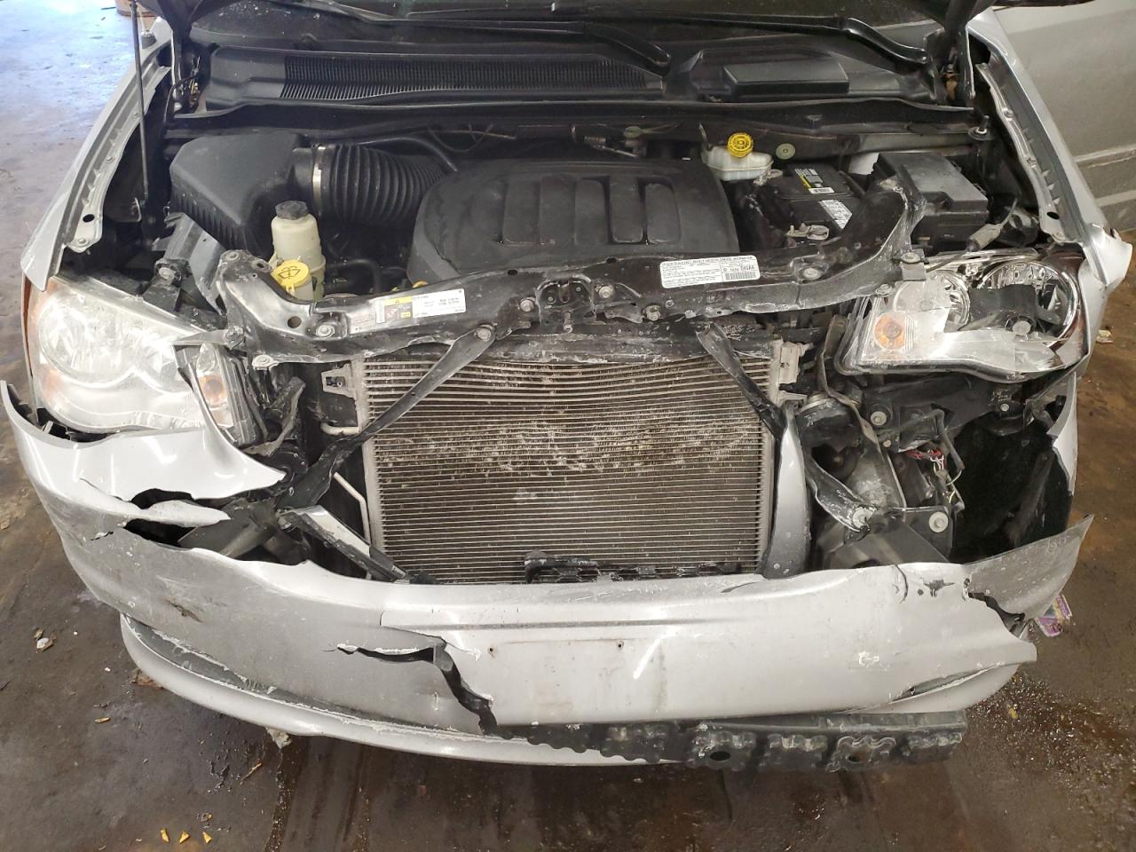 2013 Dodge Caravan - Image 12