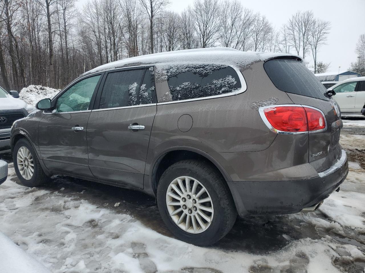 2011 Buick Enclave - Image 2