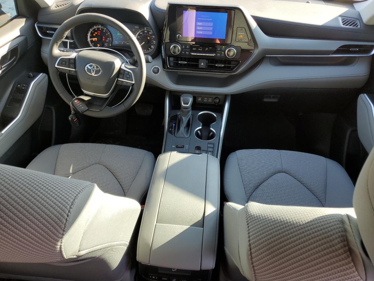 2024 Toyota Highlander - Image 8