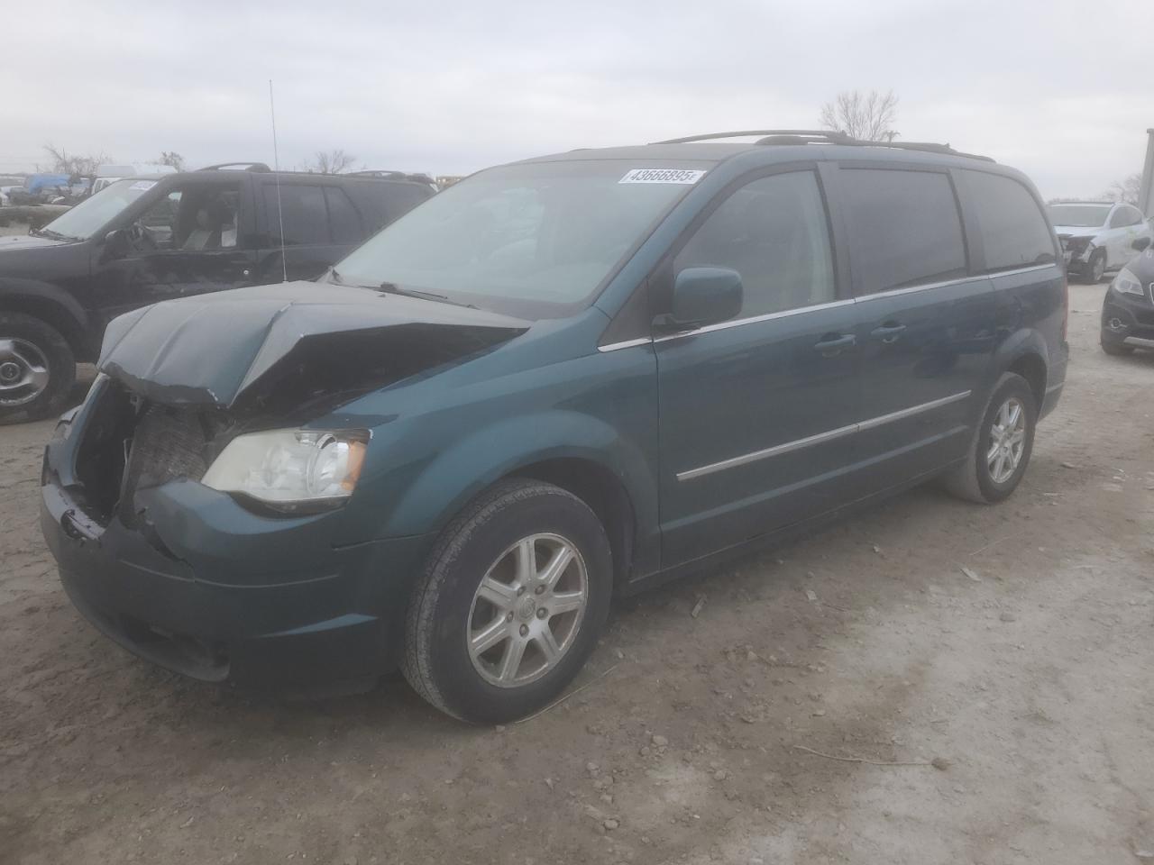 2009 Chrysler Town & Country - Image 1