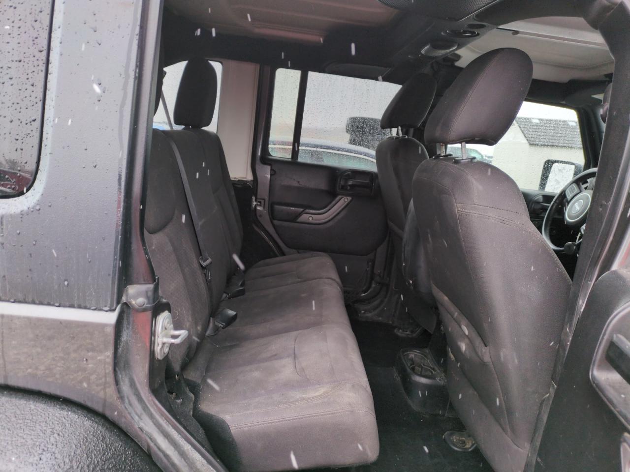 2017 Jeep Wrangler - Image 10