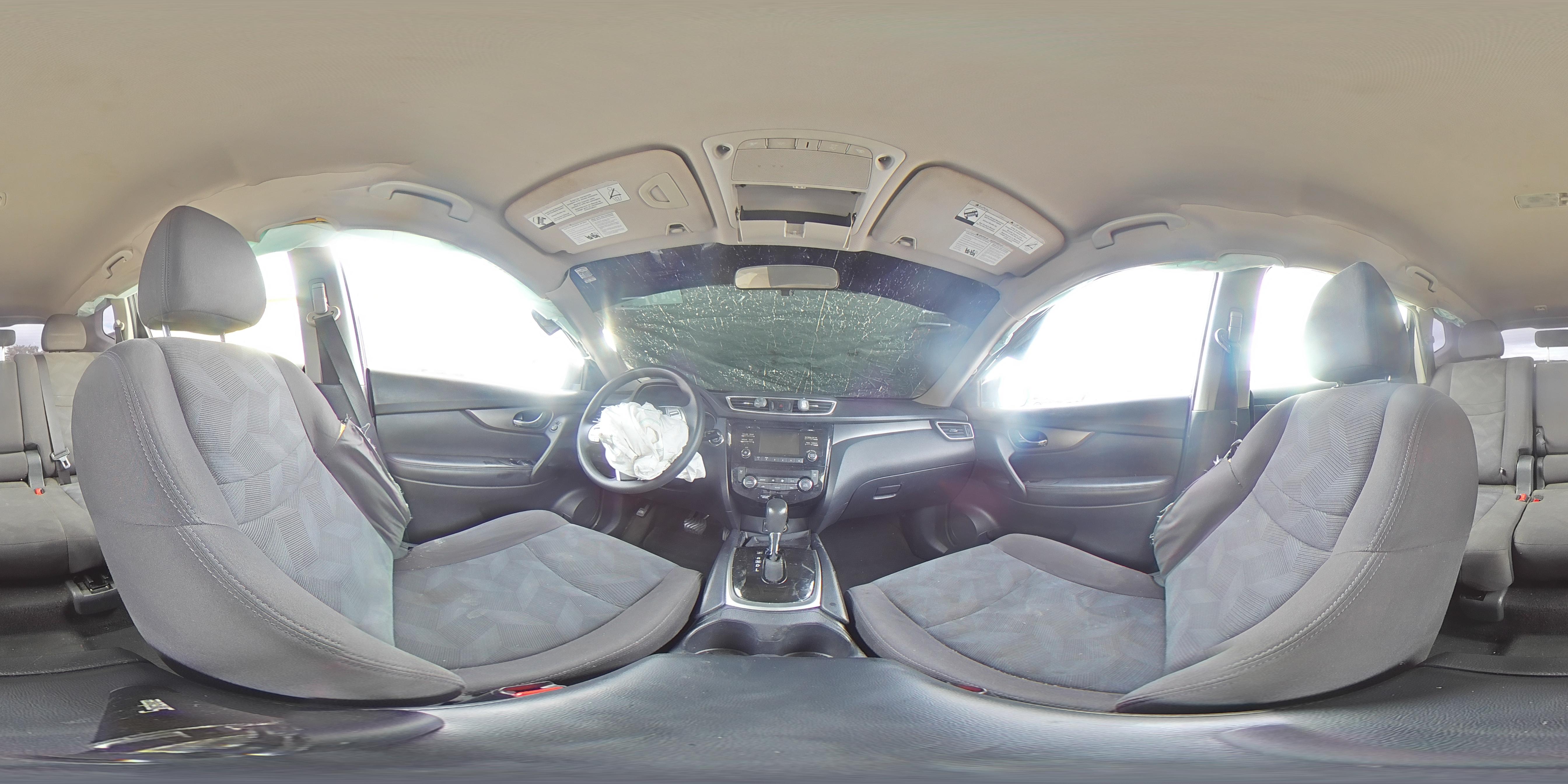 2016 Nissan Rogue - Image 13