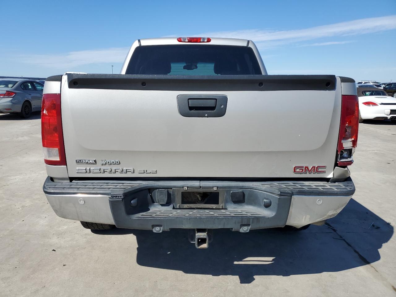2009 GMC Sierra - Image 6