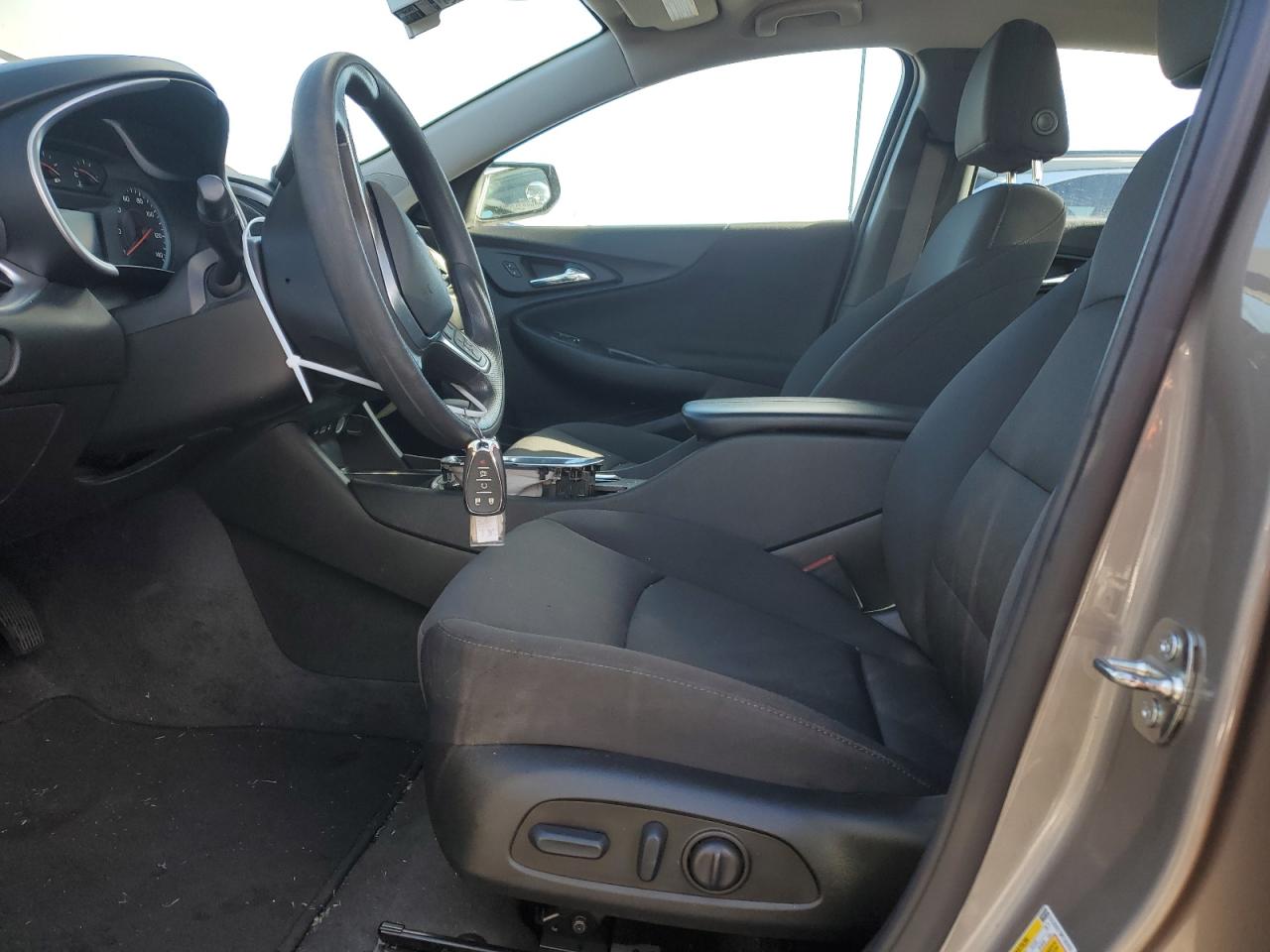 2023 Chevrolet Malibu - Image 7