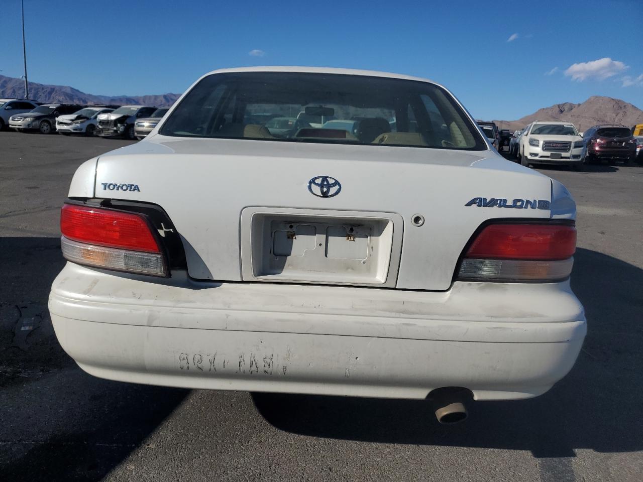 1997 Toyota Avalon - Image 6