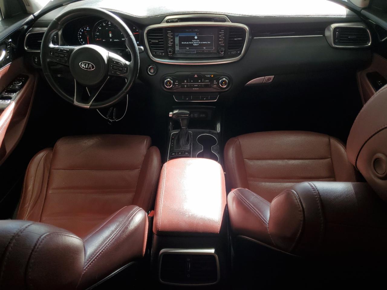 2017 Kia Sorento - Image 8