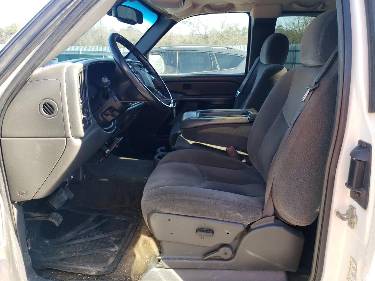 2006 GMC Sierra - Image 7