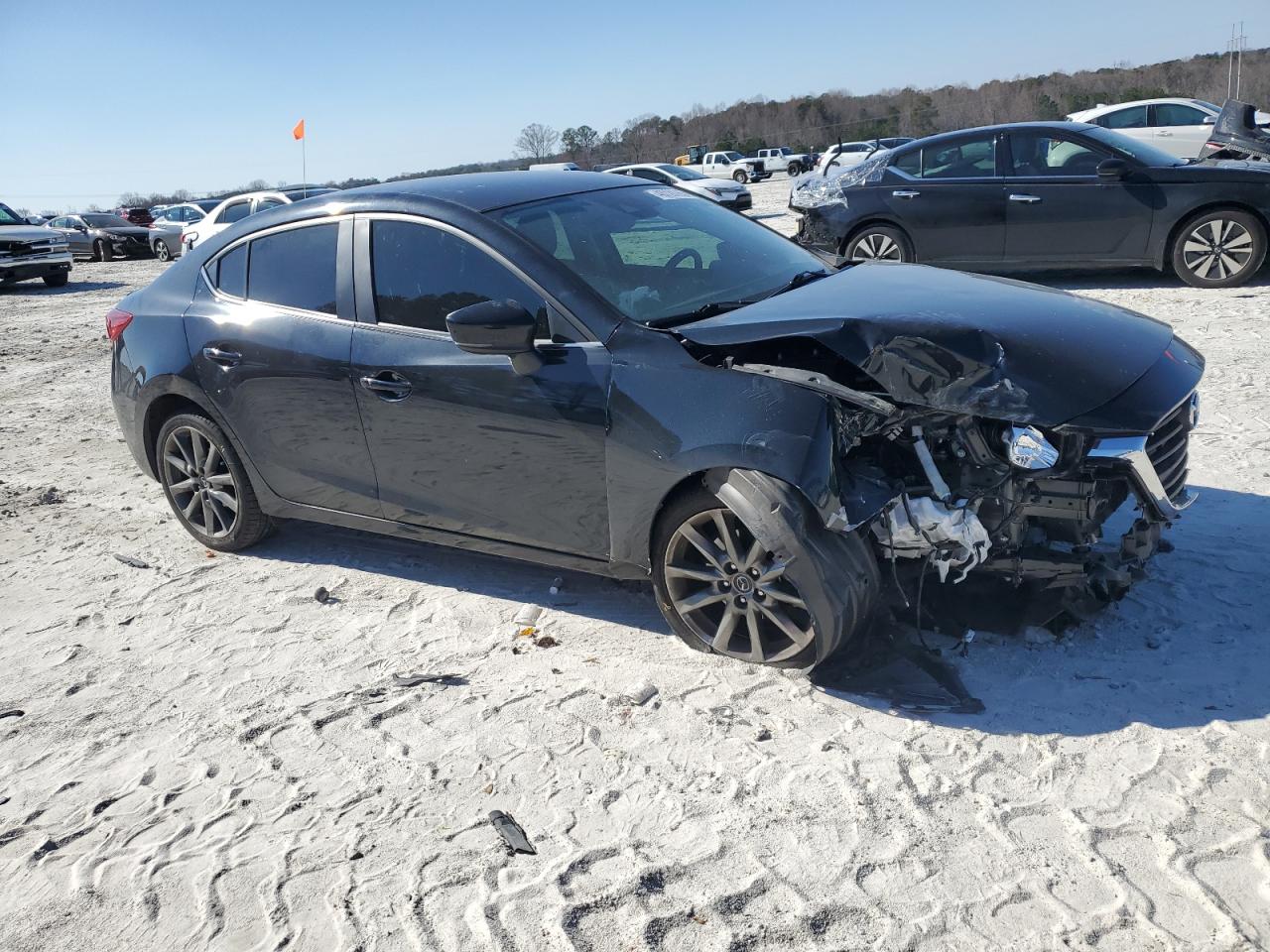 2018 Mazda 3 - Image 4