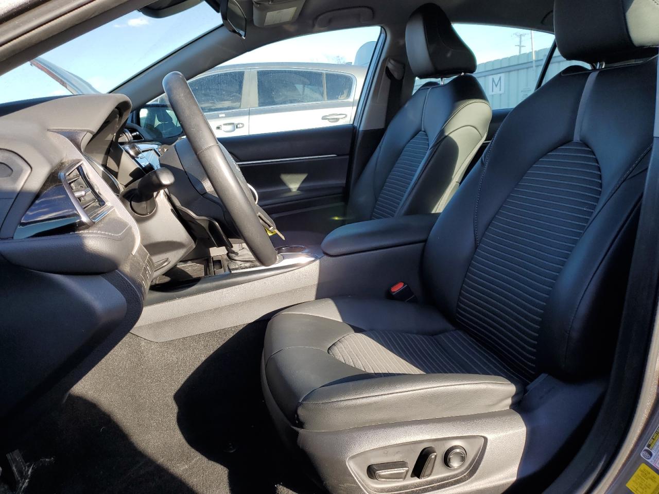 2020 Toyota Camry - Image 7